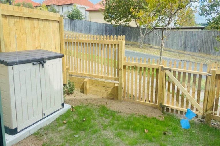 Photo of property in 17 Nautilus Drive, Gulf Harbour, Whangaparaoa, 0930