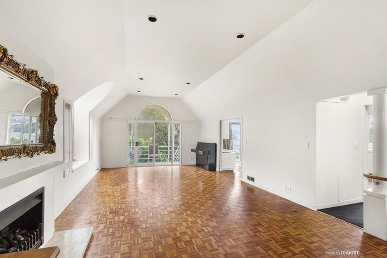 Photo of property in 100 Hill Street, Thorndon, Wellington, 6011