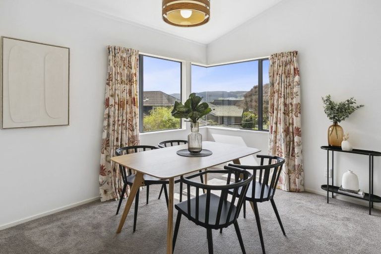 Photo of property in 68a Peterhouse Street, Tawa, Wellington, 5028