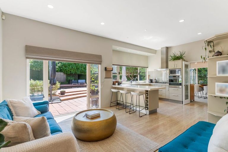 Photo of property in 3 Wynona Close, Albany, Auckland, 0632