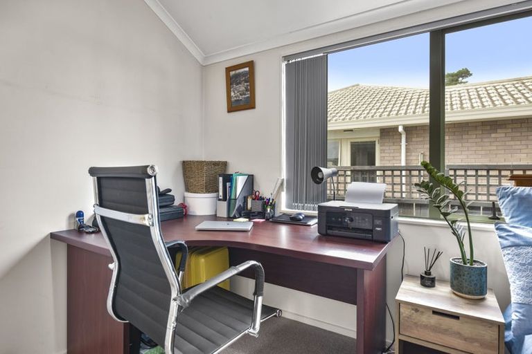 Photo of property in 1/919 Whangaparaoa Road, Manly, Whangaparaoa, 0930