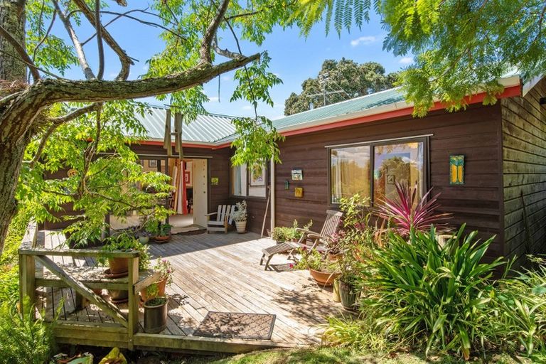 Photo of property in 37 Kawerau Avenue, Devonport, Auckland, 0624
