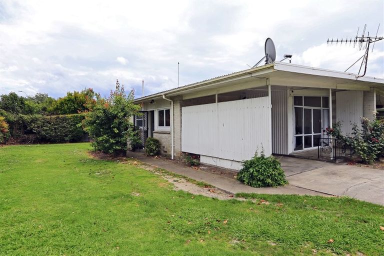 Photo of property in 247 Kenilworth Road, Mayfair, Hastings, 4122