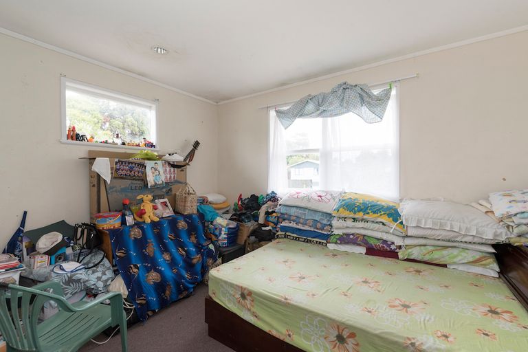 Photo of property in 17 Addington Avenue, Manurewa, Auckland, 2102