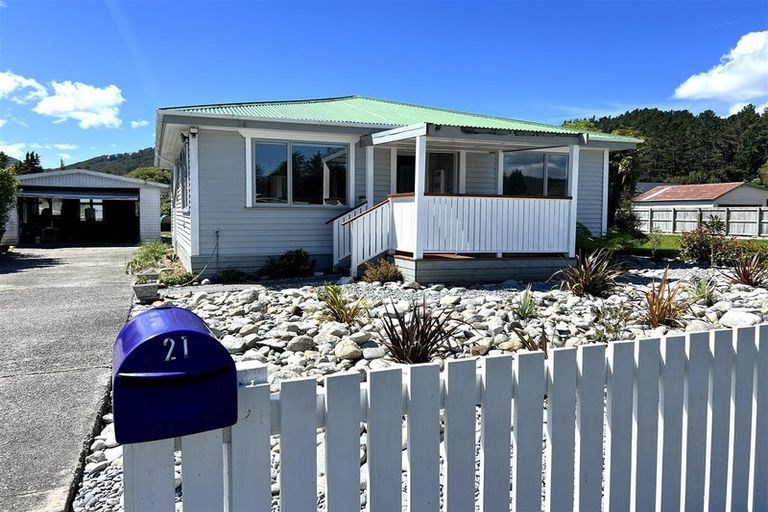 Photo of property in 21 Ohau Street, Dobson, Greymouth, 7805