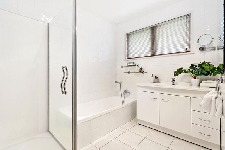 Photo of property in 11 Jenelin Road, Glendene, Auckland, 0602