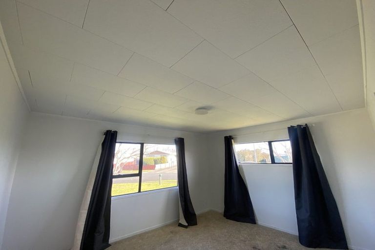 Photo of property in 64 Redcrest Avenue, Red Hill, Papakura, 2110