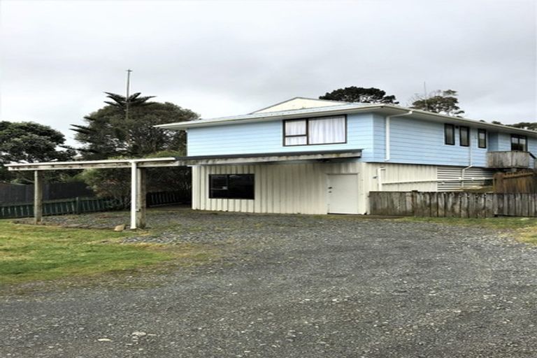 Photo of property in 60 Lavelle Road, Henderson, Auckland, 0612