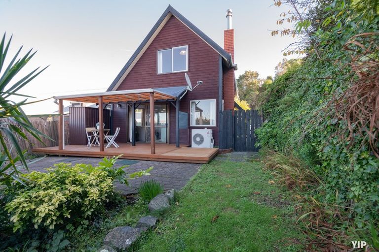 Photo of property in 23 Chorley Grove, Churton Park, Wellington, 6037