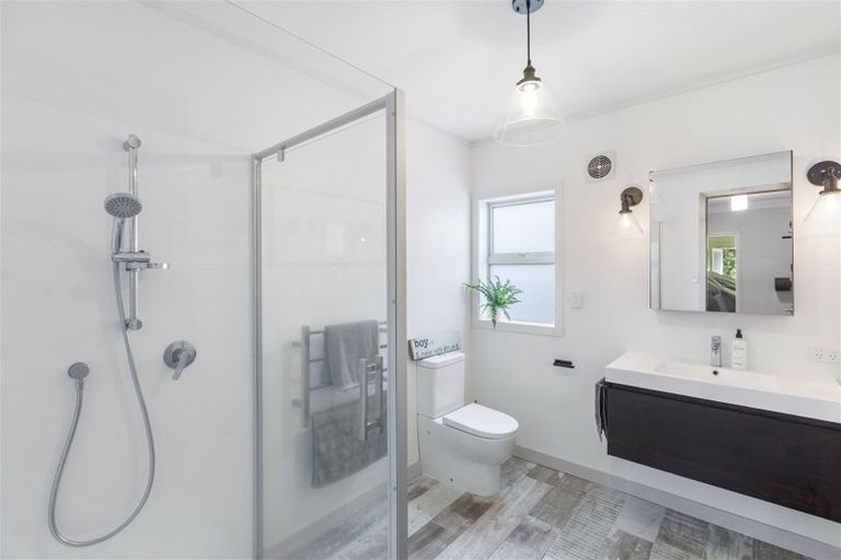 Photo of property in 68 Laurence Street, Manly, Whangaparaoa, 0930