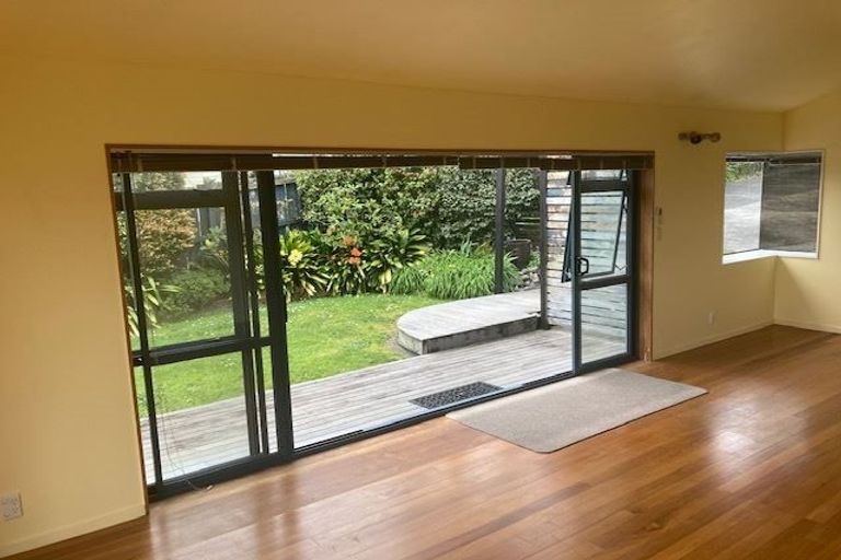Photo of property in 117 Bradbury Road, Botany Downs, Auckland, 2010