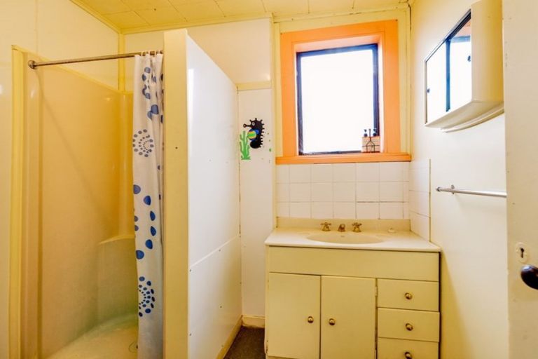 Photo of property in 6 Swansea Street, Middlemarch, 9597