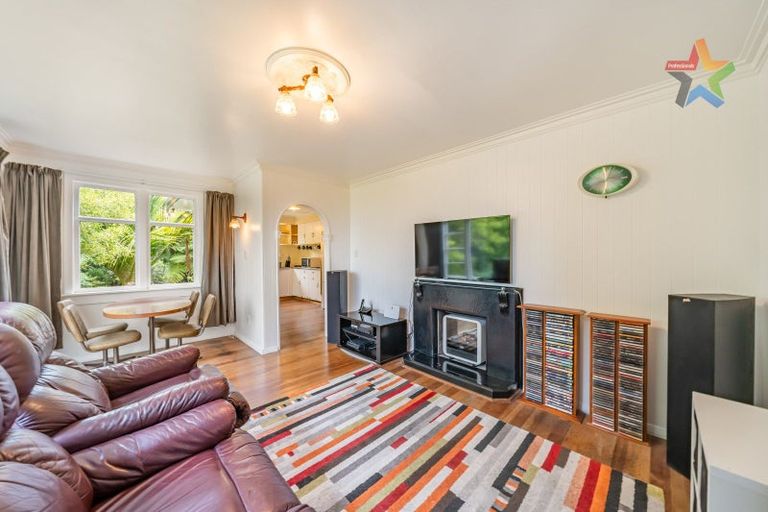 Photo of property in 4 Powell Road, Kelson, Lower Hutt, 5010