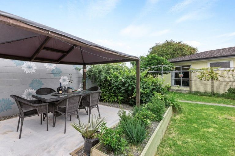 Photo of property in 5 Shortland Street, Tamatea, Napier, 4112