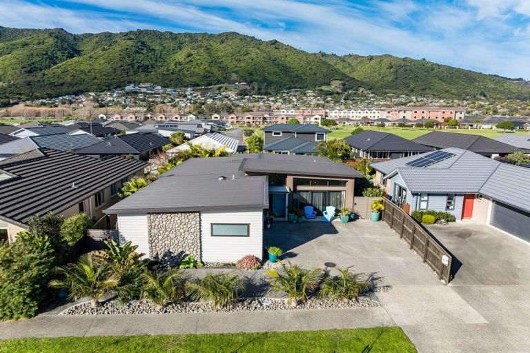 Photo of property in 80 Waipunahau Road, Waikanae, 5036