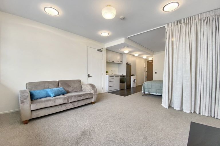 Photo of property in 209/3 Roxburgh Street, Mount Victoria, Wellington, 6011