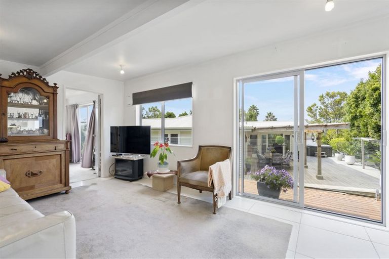 Photo of property in 4 Greville Road, Pinehill, Auckland, 0632