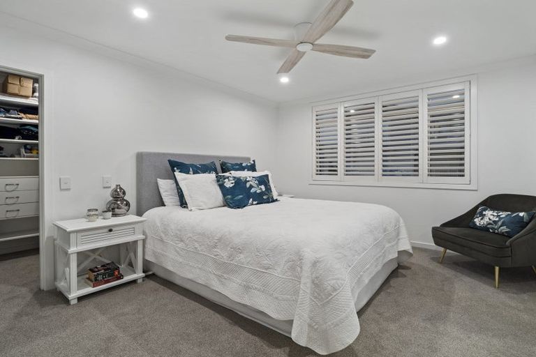 Photo of property in 20 Eaves Bush Parade, Orewa, 0931