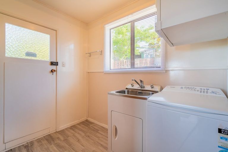 Photo of property in 35 Pioneer Crescent, Helensburgh, Dunedin, 9010