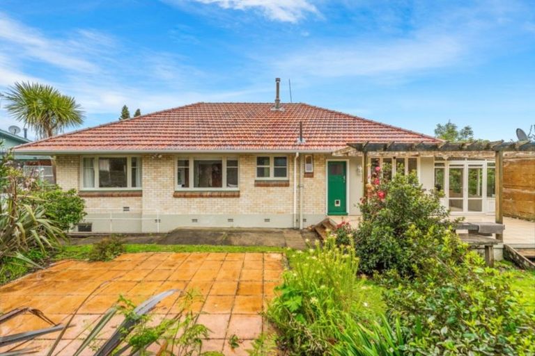 Photo of property in 11 Ingleton Terrace, Fairfield, Hamilton, 3214