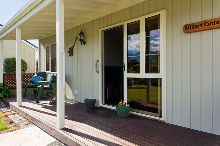 Photo of property in 2/7 Old Beach Road, Kaikoura Flat, Kaikoura, 7371