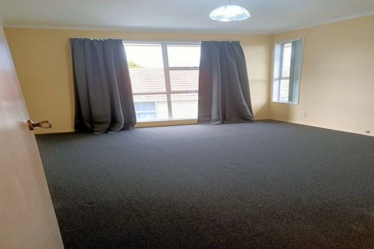 Photo of property in 1/7 Delaware Crescent, Russley, Christchurch, 8042