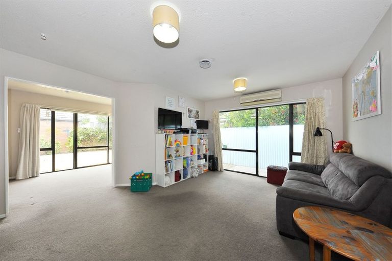 Photo of property in 2/77c Mackworth Street, Woolston, Christchurch, 8062