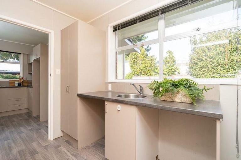 Photo of property in 33 Balfour Crescent, Riverlea, Hamilton, 3216