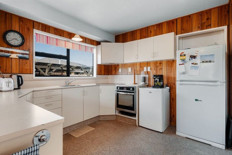 Photo of property in 16 Cairnmuir Crescent, Cromwell, 9310