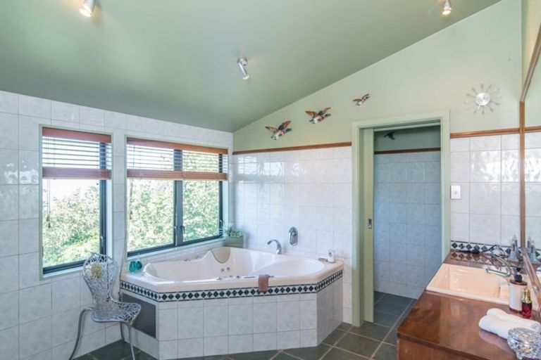 Photo of property in 128 Weld Street, Wadestown, Wellington, 6012