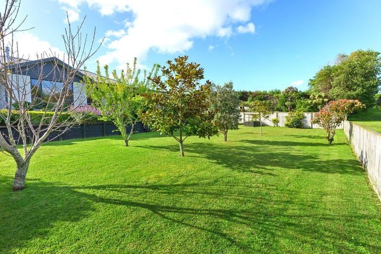 Photo of property in 36 Titoki Road, Waikanae Beach, Waikanae, 5036