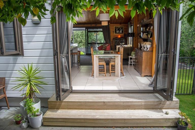 Photo of property in 15 Waitawa Place, Lynmore, Rotorua, 3010