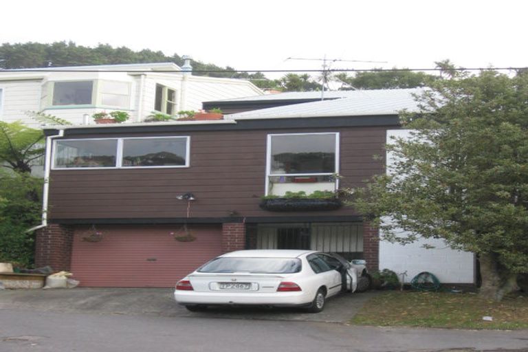 Photo of property in 111a Churchill Drive, Crofton Downs, Wellington, 6035