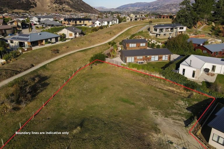 Photo of property in 12 Landsborough Lane, Wanaka, 9305