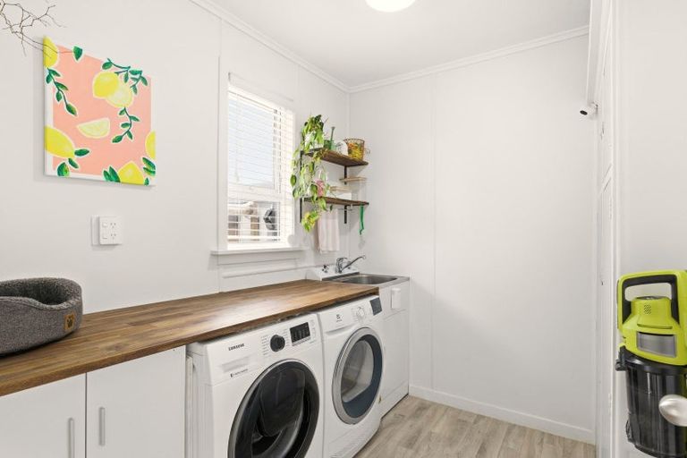 Photo of property in 380 Devon Street West, Lynmouth, New Plymouth, 4310