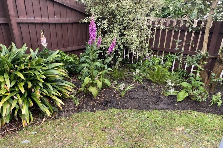 Photo of property in 20 Taupata Street, Redcliffs, Christchurch, 8081