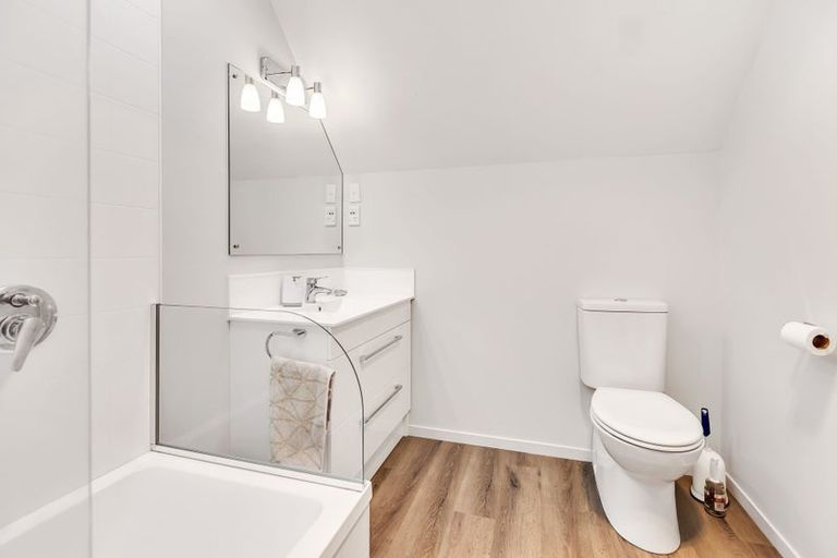 Photo of property in 12 Stonebridge Park Drive, Holdens Bay, Rotorua, 3010