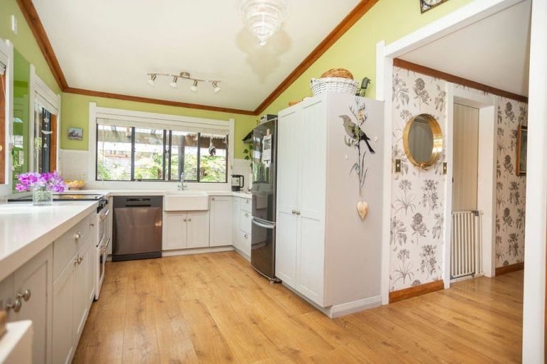 Photo of property in 72 Township Road, Kumeroa, Woodville, 4997
