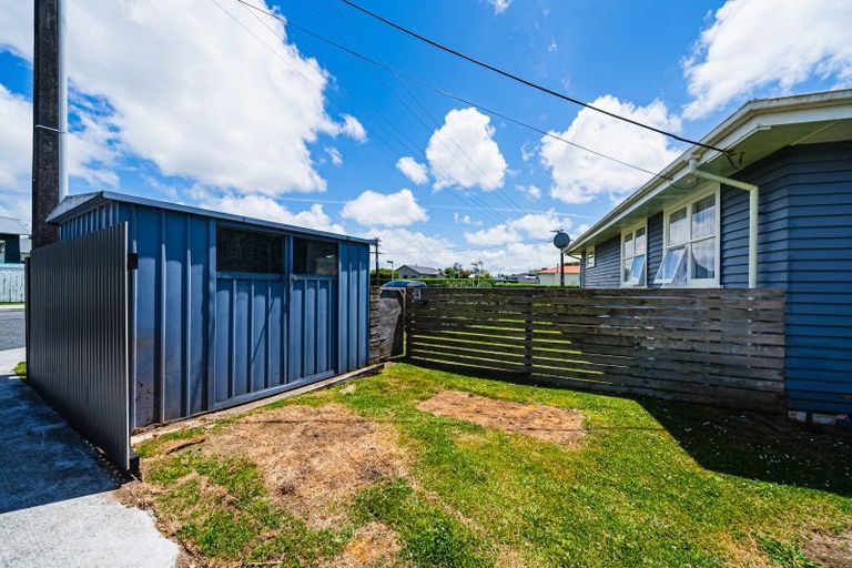 Photo of property in 65 Cloten Road, Stratford, 4332