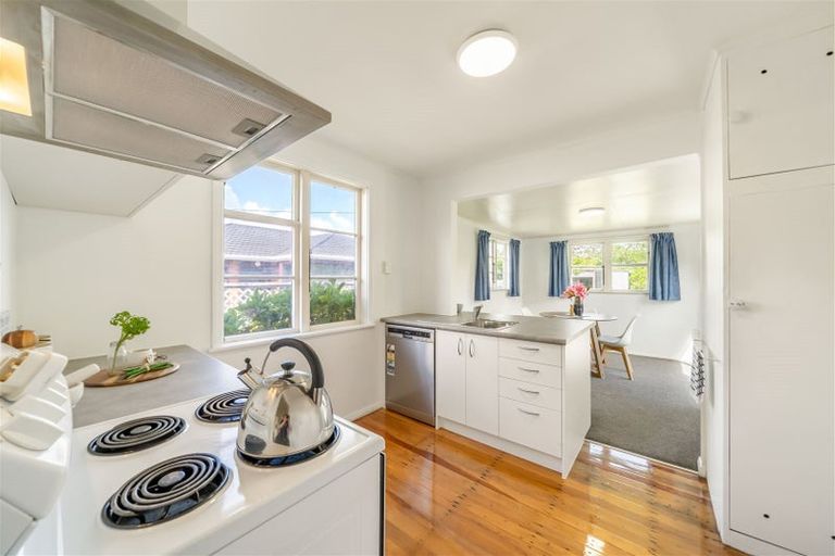 Photo of property in 34 Guthrie Street, Waterloo, Lower Hutt, 5011