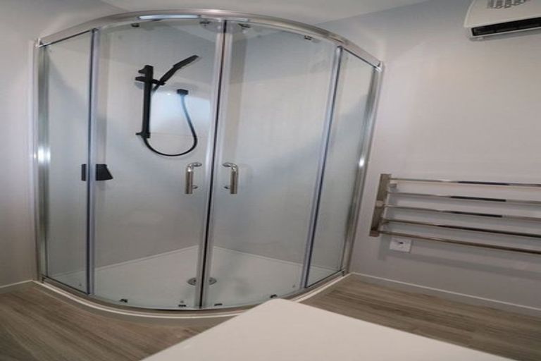 Photo of property in 4/30a Northcote Road, Northcote, Christchurch, 8052