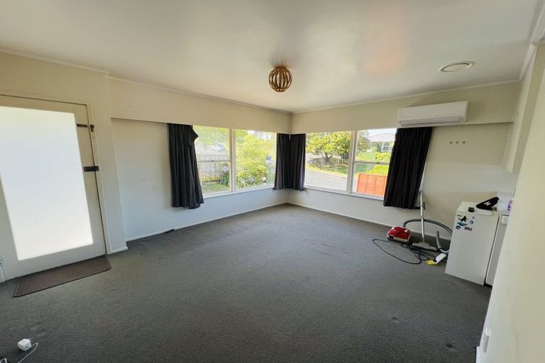 Photo of property in 18a Agincourt Street, Glenfield, Auckland, 0629
