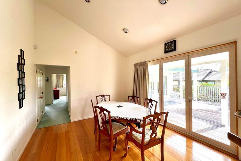Photo of property in 15 Hobie Court, West Harbour, Auckland, 0618