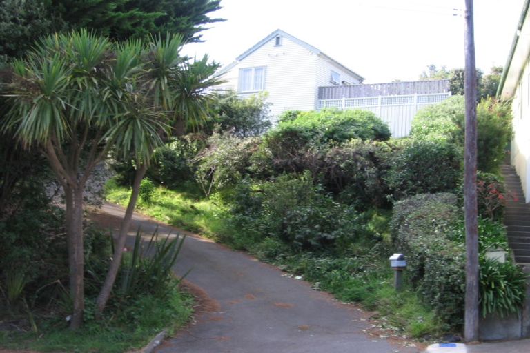 Photo of property in 3 View Road, Titahi Bay, Porirua, 5022