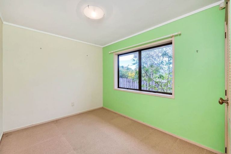 Photo of property in 1 Celina Place, Browns Bay, Auckland, 0630