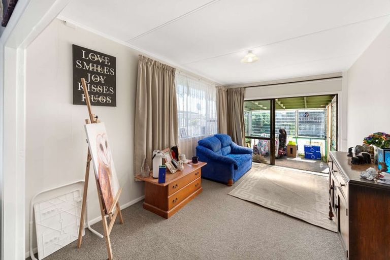 Photo of property in 32 Manuka Street, Castlecliff, Whanganui, 4501