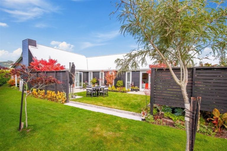 Photo of property in 62 Montgomery Crescent, Kinloch, Taupo, 3377