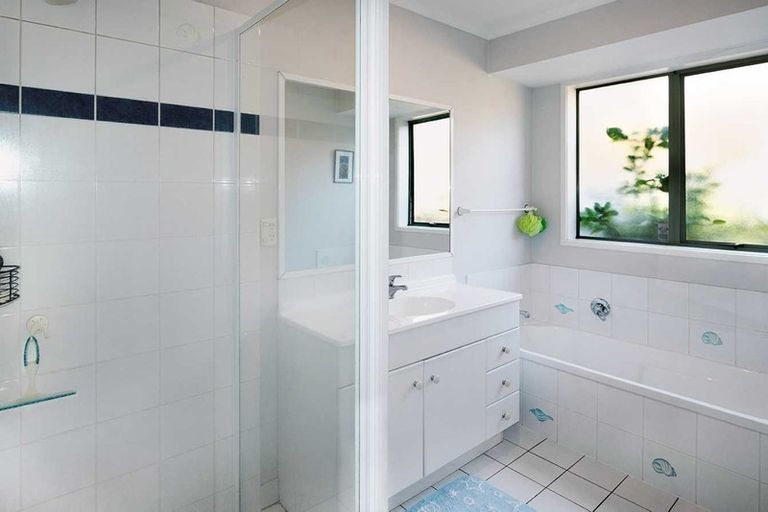 Photo of property in 138a Masters Avenue, Silverdale, Hamilton, 3216