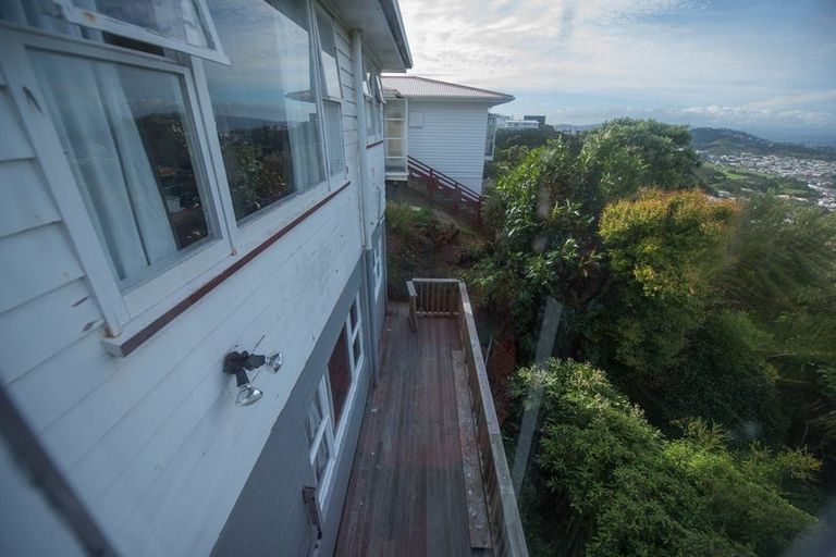 Photo of property in 12 Maple Grove, Kingston, Wellington, 6021