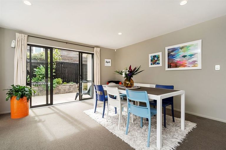 Photo of property in 40a Ngataringa Road, Devonport, Auckland, 0624